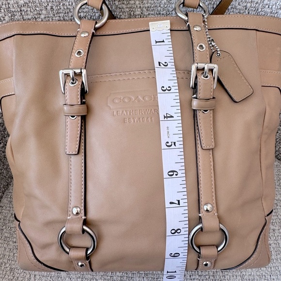 Coach Gallery Tan Leather Tote Bag – Style F11524 - Picture 9 of 16